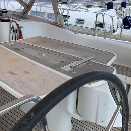 Barca A Vela Oceanis 46' 14 Metri Con 8 Posti Letto 2 Bagni A Porto Sole Di * Sanremo